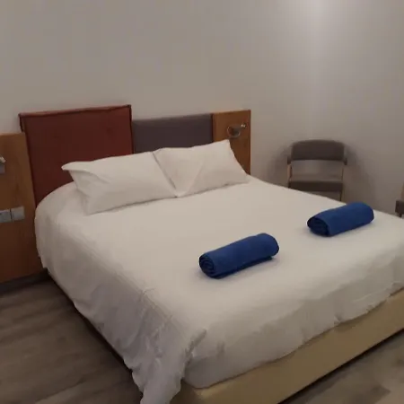 プラザ 3* プロタラス